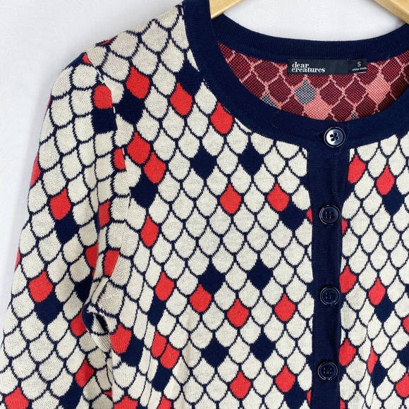 Dear Creatures Scale Cardigan Sweater White Cream Red Knit Fish Mermaid Dragon S - Picture 3 of 7